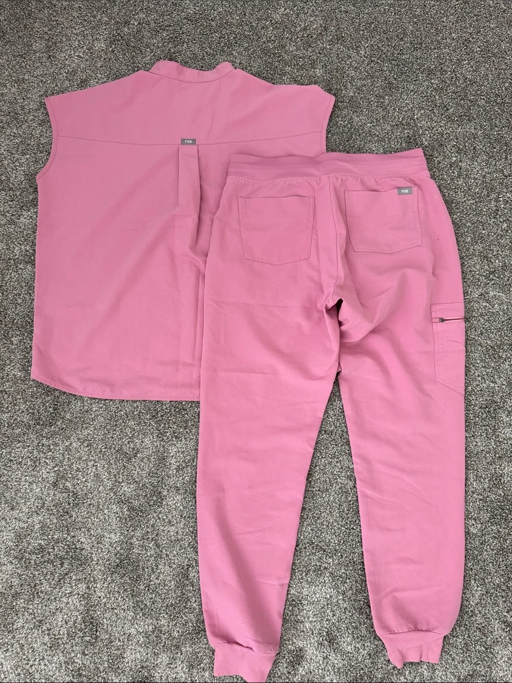 Figs Scrub Rafaela Top and Zamora Joggers Pink Small